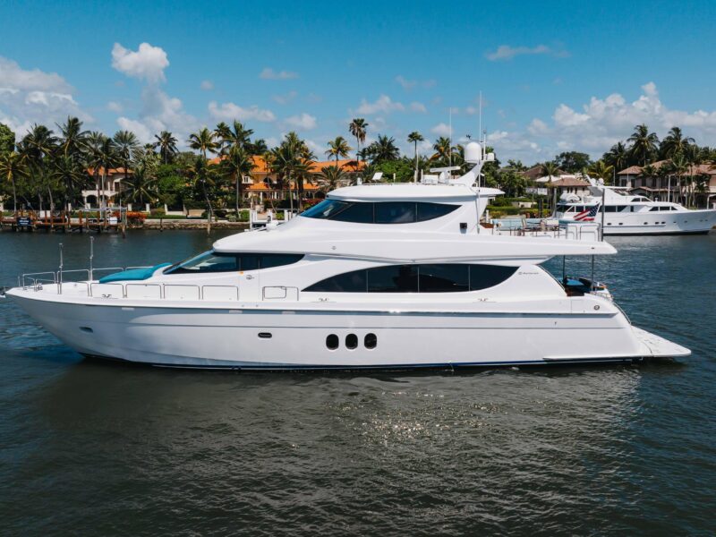 2014 Hatteras 80 Motor Yacht