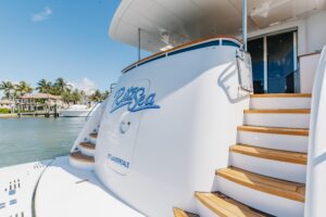 2014 Hatteras 80 Motor Yacht for sale - photo 8