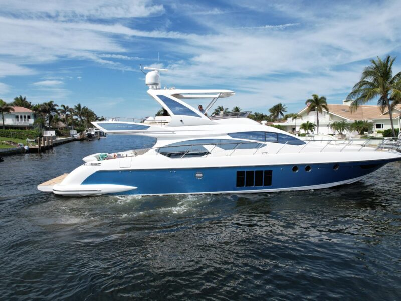 2015 Azimut 64