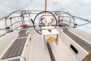 2015 Beneteau Oceanis 37 for sale - photo 4