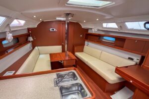2015 Beneteau Oceanis 37 for sale - photo 8