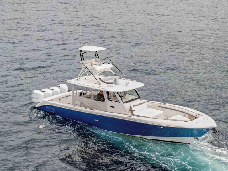 2015 Everglades 435 Center Console