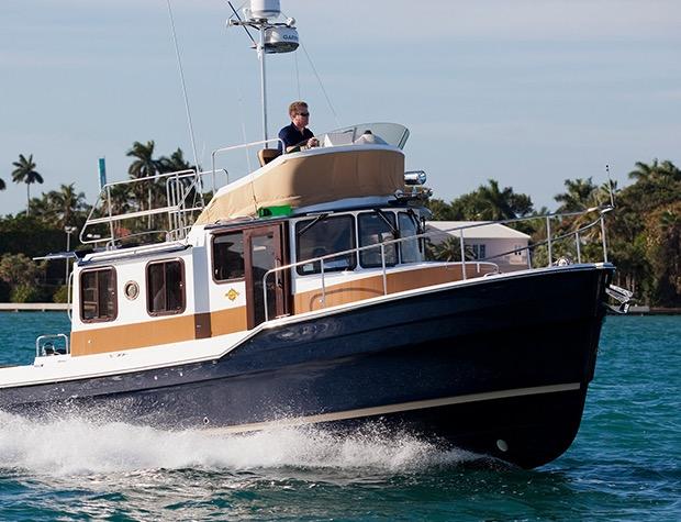 2015 Ranger Tugs R-31 CB