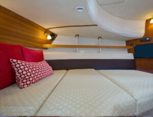 2015 Ranger Tugs R-31 CB for sale - photo 8