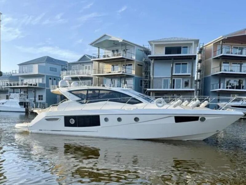 2016 Cranchi M 44 HT