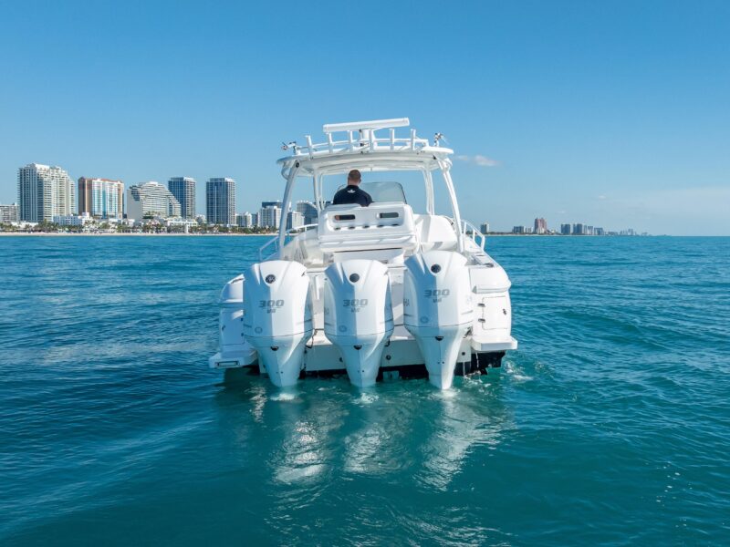 2016 Intrepid 375 Center Console