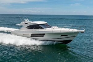 2016 Riviera 5000 Sport Yacht for sale
