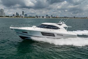 2016 Riviera 5000 Sport Yacht for sale - photo 8