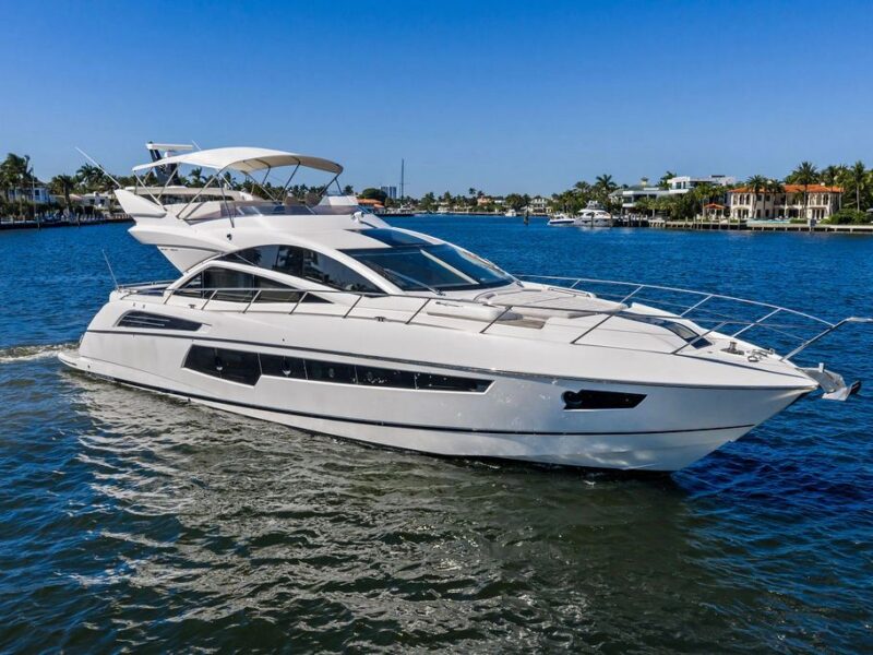 2016 Sunseeker 68 Sport Yacht