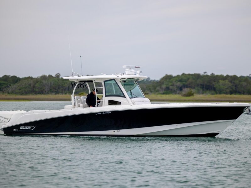 2017 Boston Whaler 370 Outrage