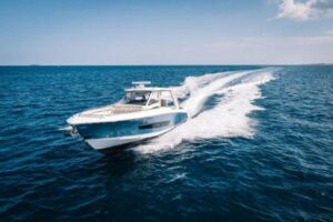 2017 Boston Whaler 42 OUTRAGE for sale - photo 6