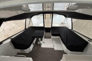 2017 Cruisers Yachts 390 Express Coupe for sale - photo 7