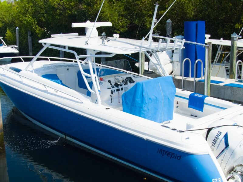 2017 Intrepid 400 Cuddy