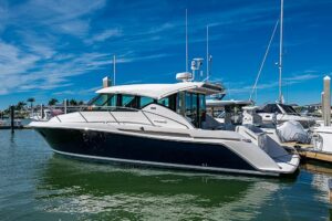 2017 Tiara Yachts C39 Coupe for sale - photo 3