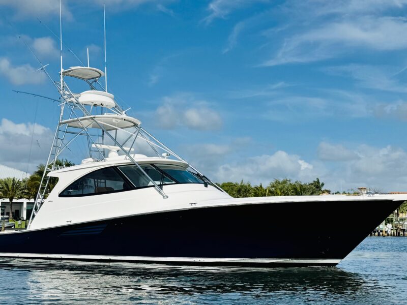 2017 Viking 52 Sport Tower