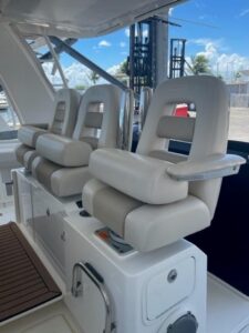 2018 Boston Whaler 420 Outrage for sale - photo 2