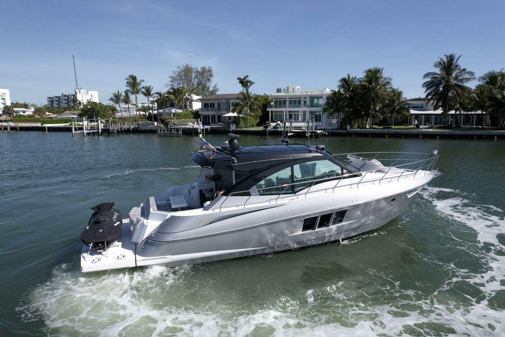 2018 Cruisers Yachts 45 Cantius for sale