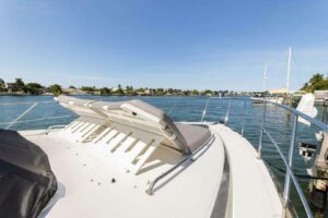 2018 Cruisers Yachts 45 Cantius for sale - photo 7