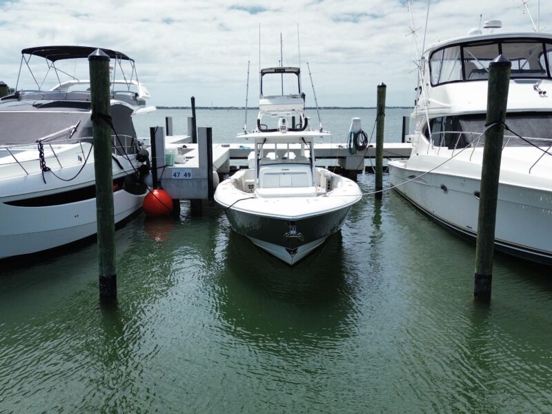 2018 Everglades 435 Center Console