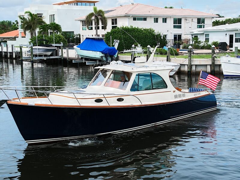 2018 Hinckley Picnic Boat 37 MKIII