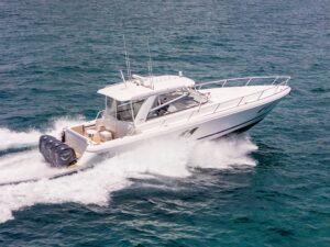 2018 Intrepid 475 Sport Yacht for sale - photo 3