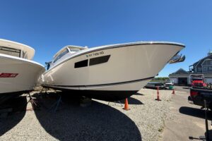 2018 Pursuit DC 365 Dual Console for sale - photo 2