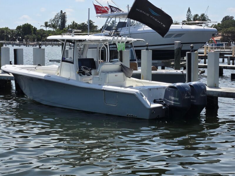 2018 Sea Hunt Gamefish 30 Forward Seating
