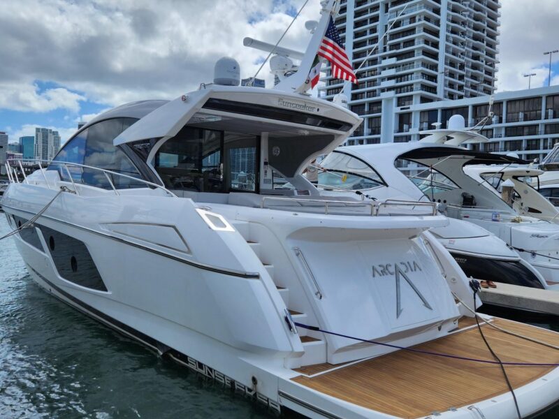 2018 Sunseeker Predator