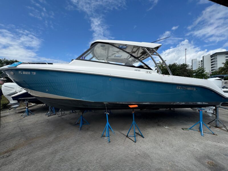 2019 Everglades 340 Dual Console