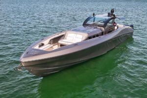 2019 Midnight Express 60 Pied-a-Mer for sale - photo 6