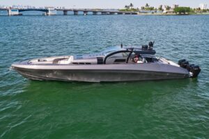 2019 Midnight Express 60 Pied-a-Mer for sale - photo 8