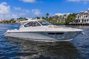2019 Pursuit 365 DC for sale