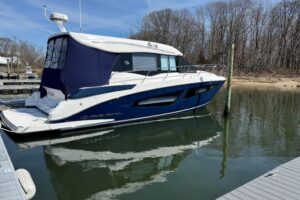 2019 Regal 42 Grande Coupe for sale - photo 3