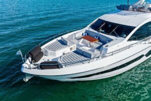 2019 Sunseeker 76 Yacht for sale - photo 4