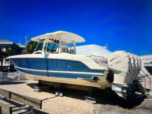 2020 Boston Whaler 380 Outrage for sale - photo 4