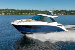 2020 Sea Ray Sundancer 320 Coupe for sale - photo 2
