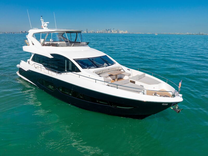 2020 Sunseeker 76 Yacht