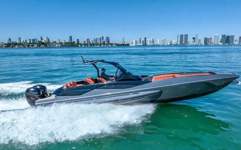 2020 Sunseeker Hawk 38