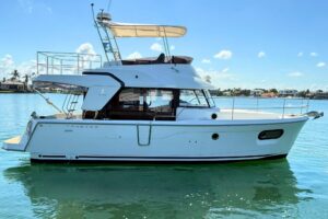 2021 Beneteau Swift Trawler 35 for sale