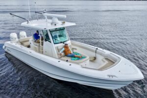 2021 Boston Whaler 330 Outrage for sale - photo 6