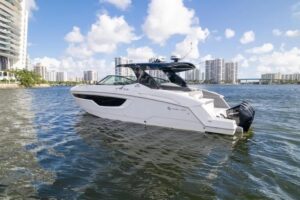 2021 Cruisers Yachts 38 GLS OB for sale - photo 7