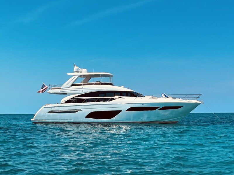 2021 Princess F70