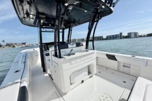 2021 Robalo R302 Center Console for sale - photo 6