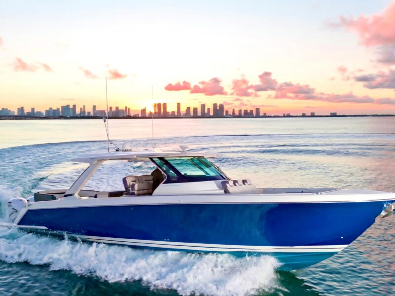 2021 Tiara Yachts 43 LS