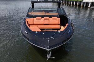 2022 Cruisers Yachts 38 GLS OB for sale - photo 5