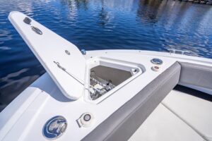 2022 Cruisers Yachts 38 GLS OB for sale - photo 8