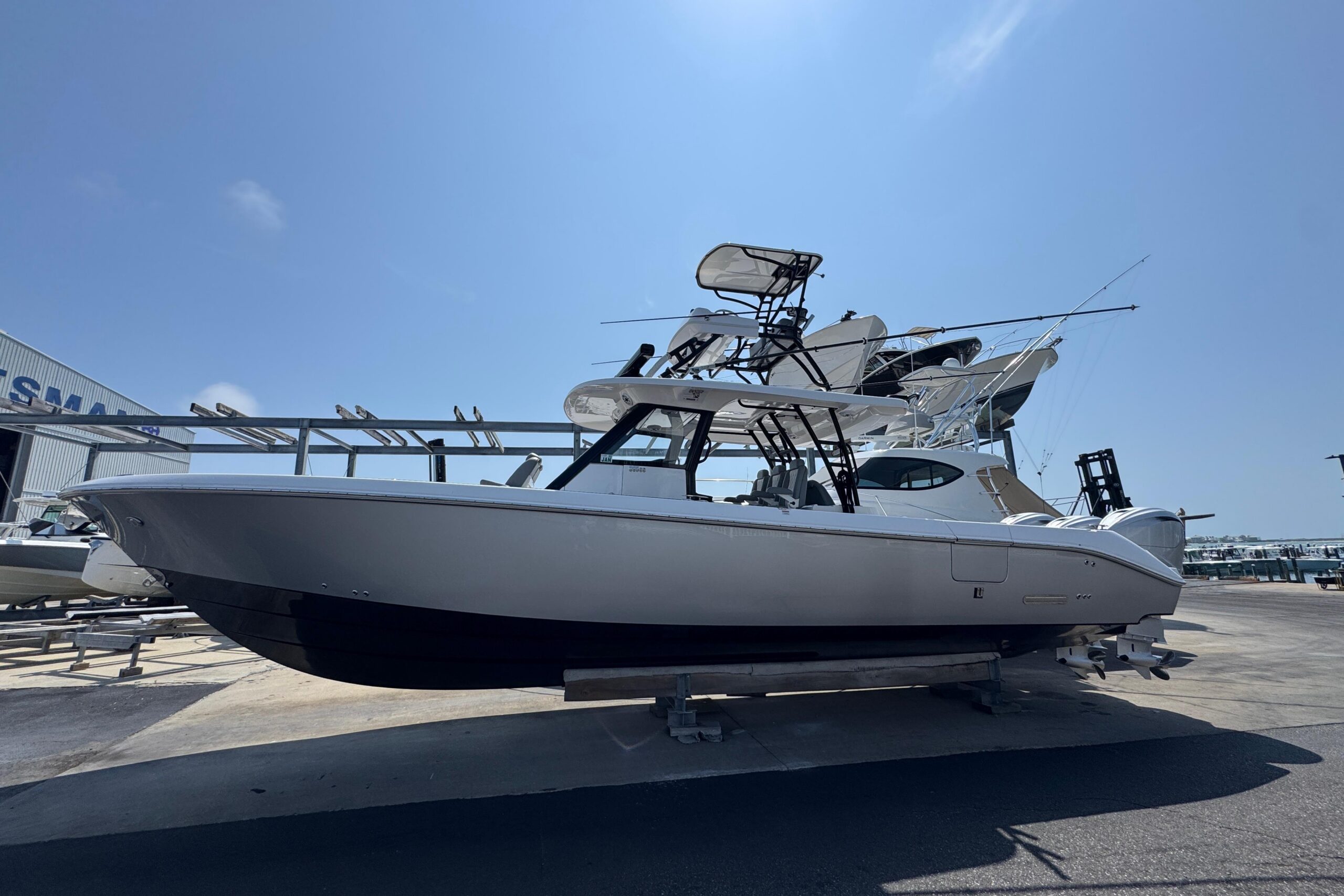 2022 Everglades 395 Center Console for sale