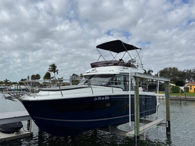 2022 Jeanneau NC Weekender 1095