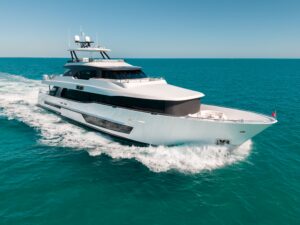2022 Ocean Alexander 37L for sale - photo 2