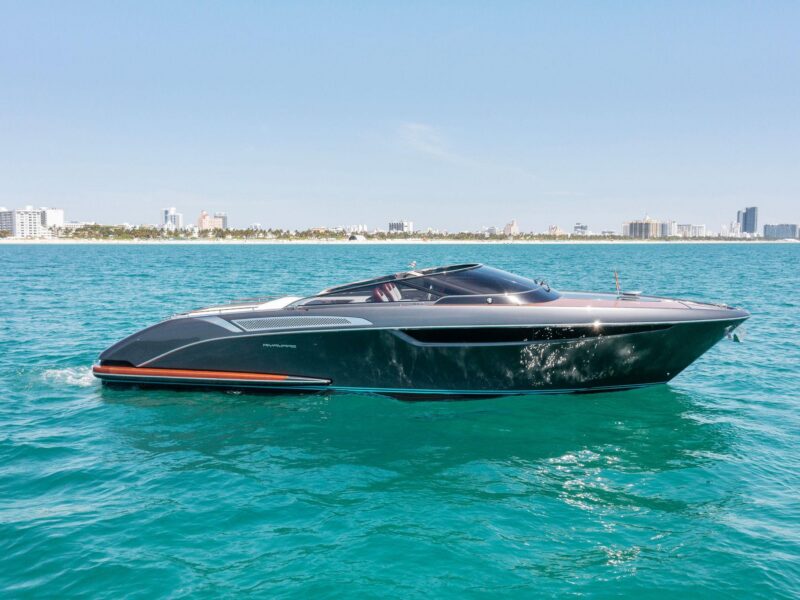 2022 Riva 38′ Rivamare